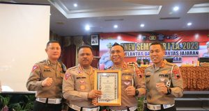 Pelayanan Lalu Lintas Pati Terbaik, Dirlantas Polda Jateng Berikan Penghargaan