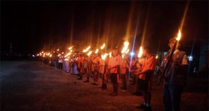 Wakil Bupati Waropen, Secara Resmi Buka Acara Pawai Obor Sambut Hari Kemerdekaan RI Ke-78