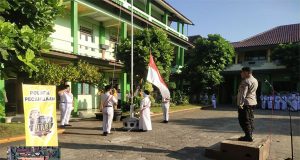 Ada Yang Beda di Upacara Bendera SMPN 1 Pecangaan, dan Berikut Ulasannya