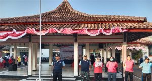 Senam Bersama Forkopimda dan Jalan Sehat, Danramil 02/Kedung ; Kebersamaan dan Silaturahmi Dalam Sambut HUT RI Ke78