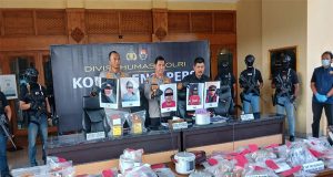 Densus 88 Mabes Polri Berhasil Ungkap Jaringan Kasus Pengeboman Polsek Astanaanyar dan 5 Tersangka Diamankan