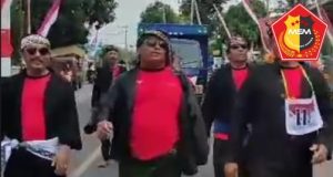 Gerak jalan Tradisional dalam HUT RI ke 78 Kec. Gelagah, Kepala Desa Tamansuruh Kerahkan 12 Grup