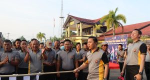 Meriahkan HUT Polantas Ke-68, Polres Ketapang Adakan Jalan Sehat Bersama