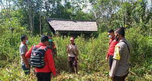 Humanis Menyapa, Bhabinkamtibmas Polsek Belimbing Sampaikan Ajakan Cegah Karhutla dan Jaga Kamtibmas Kondusif