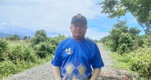 Kepala Dinas PUPR Turun Lapangan Untuk Memastikan Pembangunan Pekerjaan Peningkatan Jalan Di Sp 6 jalur 13 Berjalan Dengan Baik