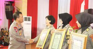 Hadiri Tasyakuran HUT Polwan, Ini Pesan Kapolda Jateng Pada Seluruh Personil Polwan