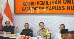 Kapolres Kapuas Hulu melaksanakan Silahturahmi ke Kantor KPU
