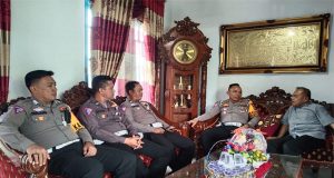 Sambut HUT Lalu Lintas Ke 68, Satlantas Polres Pesisir Barat Anjangsana Ke Purnawirawan Polri