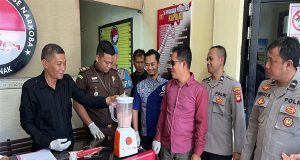 Satuan Narkoba Polresta Pontianak Musnahkan Barang Bukti Ekstasi