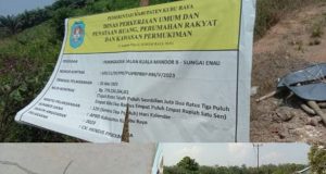 Proyek Jalan Rabat Beton Di Kecamatan Kuala Mandor B, Baru Seumur Jagung Sudah Retak