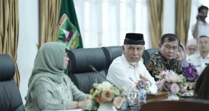 Gubernur Mahyeldi Paparkan Situasi Kesehatan dan Ketenagakerjaan Sumbar di Hadapan Rombongan Kunker Komisi IX DPR RI