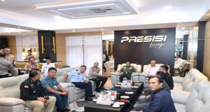 Penjabat Gubernur, Kapolda dan Pangdam XII Saksikan Gelar Sispam Kota Di Ruang Posko Presisi Lounge Polda Kalbar