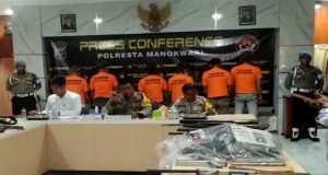Polresta Manokwari Berhasil Mengamankan 12 Pucuk Senjata Api Rakitan