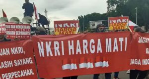 Diskusi Politik