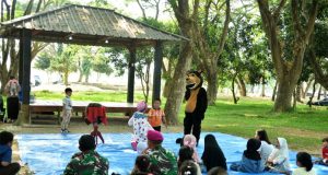 Di Awal Jabatan Danyonif Jalin Hubungan Silaturahmi Kepala Keluarga Prajurit TNI AL