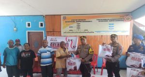 Polres Yapen Melakukan Kegiatan Baksos