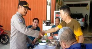 “Minggu Kasih”, Polsek Singkawang Selatan Melakukan giat Silahturahmi Dengan Masyarakat