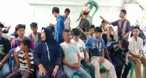 Puluhun Pelajar dari Berbagai SMK Turut Berbela Sungkawa di Kediaman Gilang, Korban Pengeroyokan Sejumlah Pelajar