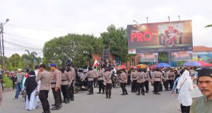 Personil Operasi Mantap Brata Polres Sintang Amankan Aksi Kemanusiaan Bela Palestina Sintang