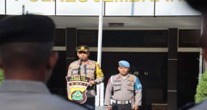 Kapolres Jembrana Pimpin Apel Jam Pimpinan dan Serah Terima Siswa Latja Diktukba Gelombang II
