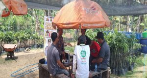 Kapolsek Melaya Bersama Pokdarwis di Kegiatan Rutin Menyama Braya Jum’at Curhat