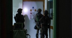 Tentara Zionis Israel Mengepung Dan Mengobrak Abrik Peralatan Medis di RS Al Shifa