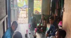 Mendekati Masa Pelaksanaan Pemilu 2024, Polres Kayong Utara Mengajak Masyarakat Desa Durian Sebatang Kec. Seponti Dalam Menciptakan Situasi Yang Kondusif