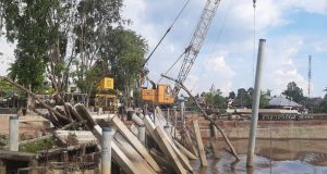 Mantan Kabid Cipta Karya Dinas PUPR Prov.Kalbar Ditetapkan Menjadi Tersangka Kasus Korupsi Waterfront Sambas. Aktor Intelektualnya Belum Tersentuh Hukum