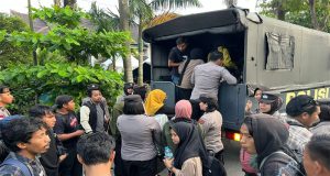 Selepas Subuh, Wakapolda Kalbar Brigjen Pol Roma Hutajulu Pimpin Proses Pergeseran Simpatisan Konggres HMI Dan Munas Kohati 2023