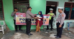 Gelar Jumat Berkah Kapolsek Kuala Berikan Bansos Kepada Warga Kurang Mampu