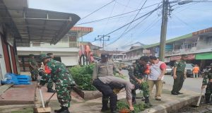 Wujudkan Lingkungan Bersih, Dandim 1209/Bky, Bersama Warga Lakukan Gotong Royong