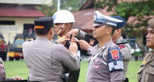 Polda Kalbar Kerahkan 4000 Lebih Personil Gabungan TNI, Polri dan Stakeholder Lainnya Pada Apel Gelar Pasukan Operasi Lilin Kapuas 2023 dan Operasi Aman Cemara Kapuas 2023