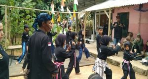 Milangkala ke -3 Yayasan iderbuna seni budaya Nusantara ” Gelar Seni Debus dan Pencak Silat