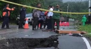 Pasca Longsor Sumbar-Riau Gubernur Mahyeldi : Butuh Perbaikan Secepat Mungkin
