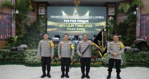 Terima Penghargaan dari Kapolda Sumut