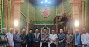 Kapolsek Reteh dan Tokoh Agama Sampaikan Pesan Damai dan Sosialisasi Kamtibmas di Masjid Besar Jamik Pulau Kijang Jelang Pemilu 2024
