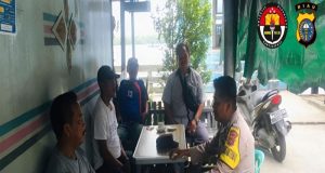 Bhabinkamtibmas Desa Sungai Nyiur Polsek Tanah Merah Melaksanakan Sosialisasi Pemilu Damai 2024