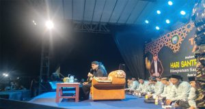 Tablik Akbar Malam Puncak Peringatan Hari Santri Nasional 2023, Gus Miftah Maulana Habiburrahman Bersama Himpunan Santri Manokwari (HSM)