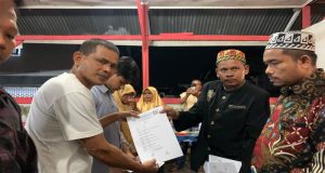 Jas Biru Aceh Besar Serahkan SK Tim Pemenangan Paslon Amin Kec. Se-Aceh Besar