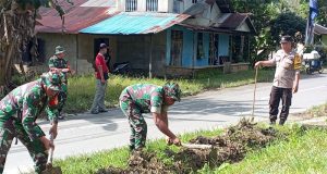 Koramil 1209-01/Bky laksanakan Karya Bakti Di Wilayah Binaan bersama warga