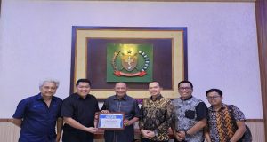 Peduli Stunting di Langkat, Syah Afandin Terima Penghargaan Tribunmedan.com