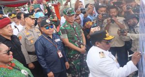 Kegiatan Apel Kesiapsiagaan Pemilu Damai Provinsi Papua Tengah Tahun 2024 di Kabupaten Nabire