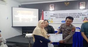 KPPN Sintang Berikan Penghargaan Kepada Polres Melawi Karena Kinerja Terbaik