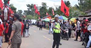 Satgas OMB Kapuas 2024 Polda Kalbar Lakukan Pengamanan Rangkaian Kampanye Rapat Umum Capres Nomor Urut 3