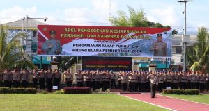Kapolda Sulut Cek Kesiapsiagaan Personel dan Sarpras Pengamanan Pemilu 2024