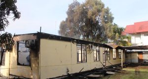 Diduga Akibat Korsleting Si Jago Merah Melahap Kantor Dinas Perindagkop Kabupaten Kepulauan Yapen