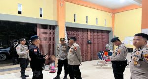 Patroli Gabungan Polres Sekadau dan BKO Brimob, Antisipasi Gangguan Kamtibmas Jelang Pemungutan Suara