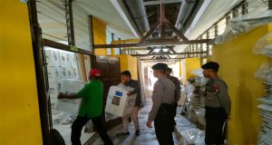 Satgas Preventif OMB Polda Kalbar Lakukan Patroli dan Penjagaan 1×24 Jam, Pastikan Kotak Suara di PPK Pasca Pemungutan Suara Aman