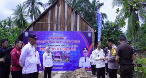 Pj Walikota Prabumulih, H. Elman, ST MM Hadiri Launching Bedah Rumah Tak Layak Huni