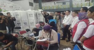 Pj Bupati Pantau Pleno Perhitungan Suara di Kecamatan Tambun Selatan